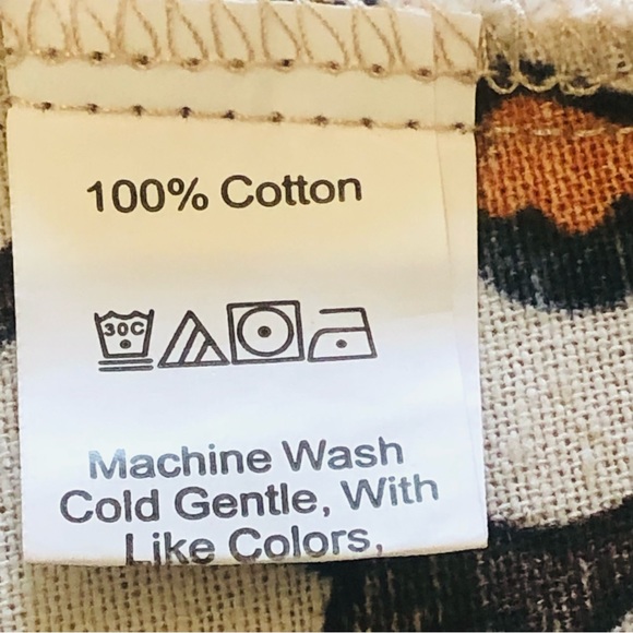 emery Rose ladies short sleeves button up shirt.
Size 2XL 100% cotton - Picture 3 of 10